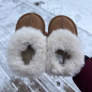 Cat & Jack Cozy Tan and Cream Kids' Furry Slip Ons